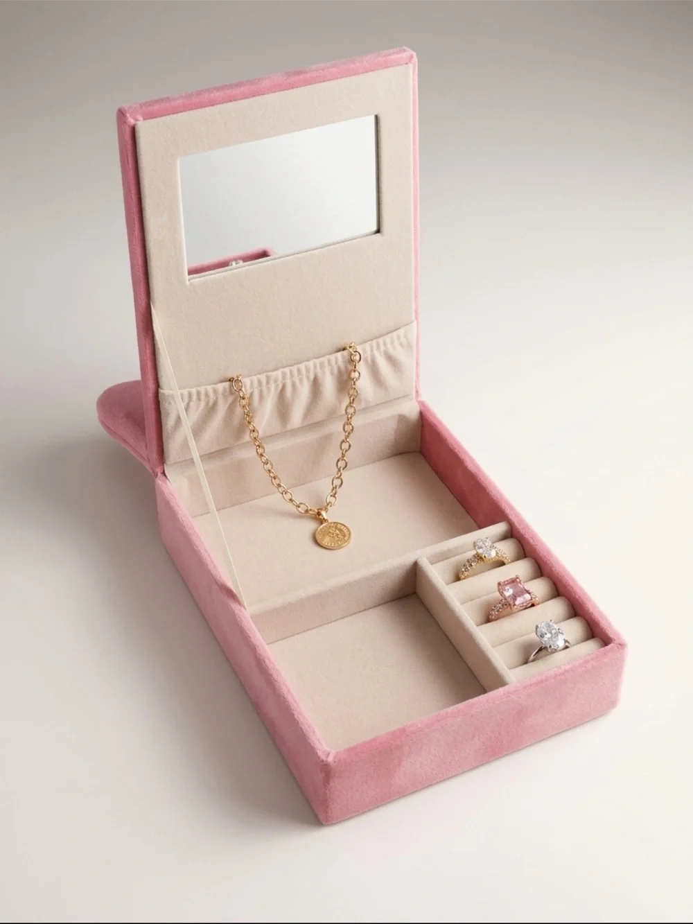 N/A jewelry organizer